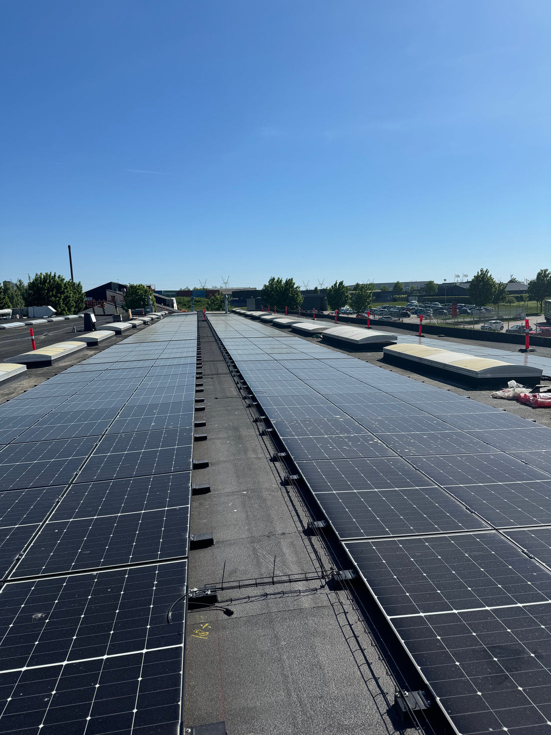 Nyopført solcelleanlæg på 600 m²